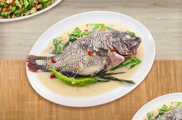 How to cook ginataang tilapia filipino style