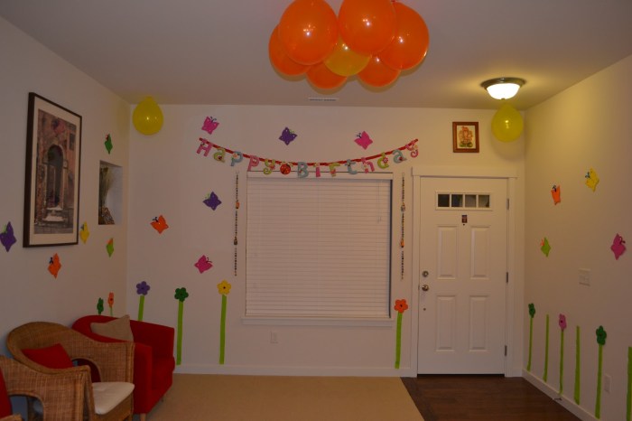 How to decorate room in birthday party